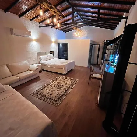 Erdem Ciftligi/ Ephesus Arena Apartment Selcuk