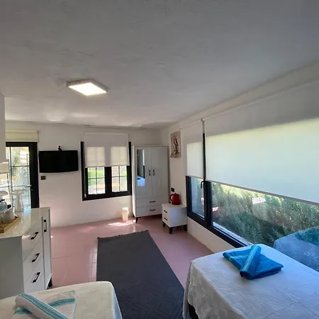 Erdem Ciftligi/ Ephesus Arena Apartment