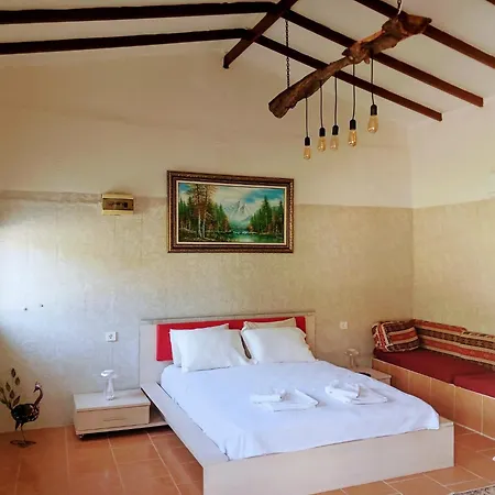 Erdem Ciftligi/ Ephesus Arena Apartment *