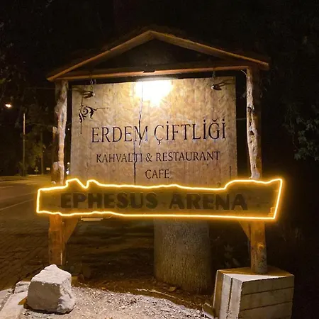 Erdem Ciftligi/ Ephesus Arena דירה סלצ'וק